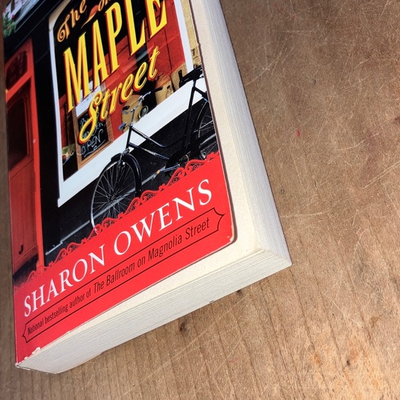 Original Penguin Red and Black Coffee Table Book - Picture 8 of 11